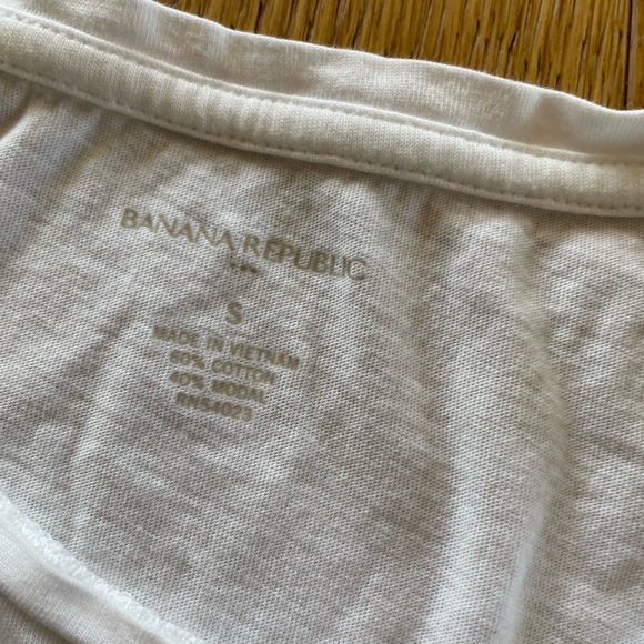 Banana Republic Women’s Tshirt Bundle S - Picture 6 of 6